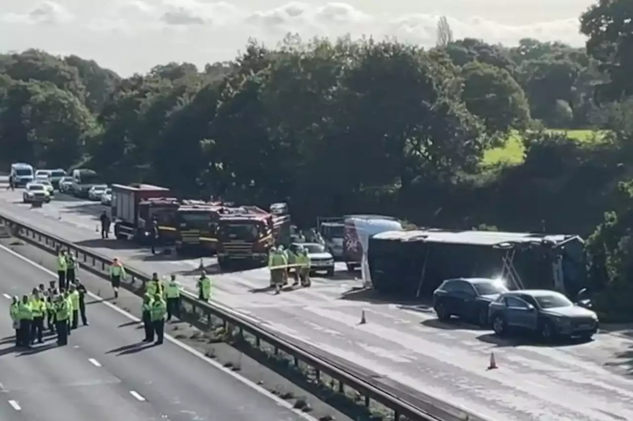 One taken to hospital and nearly 50 ‘assessed’ after school bus M53 crash