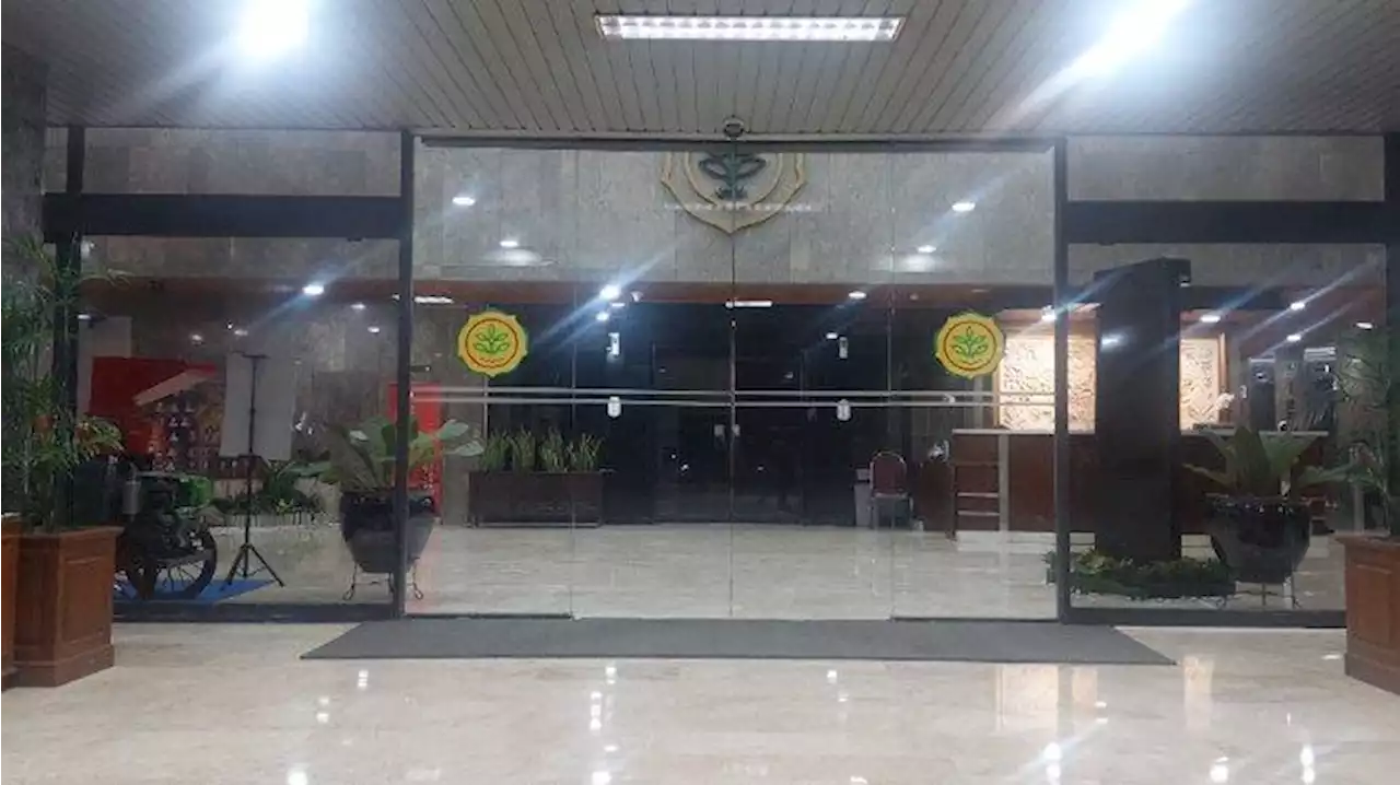 Sudah Hampir 12 Jam, Penyidik KPK Masih Geledah Kantor Menteri Syahrul Yasin Limpo di Kementan