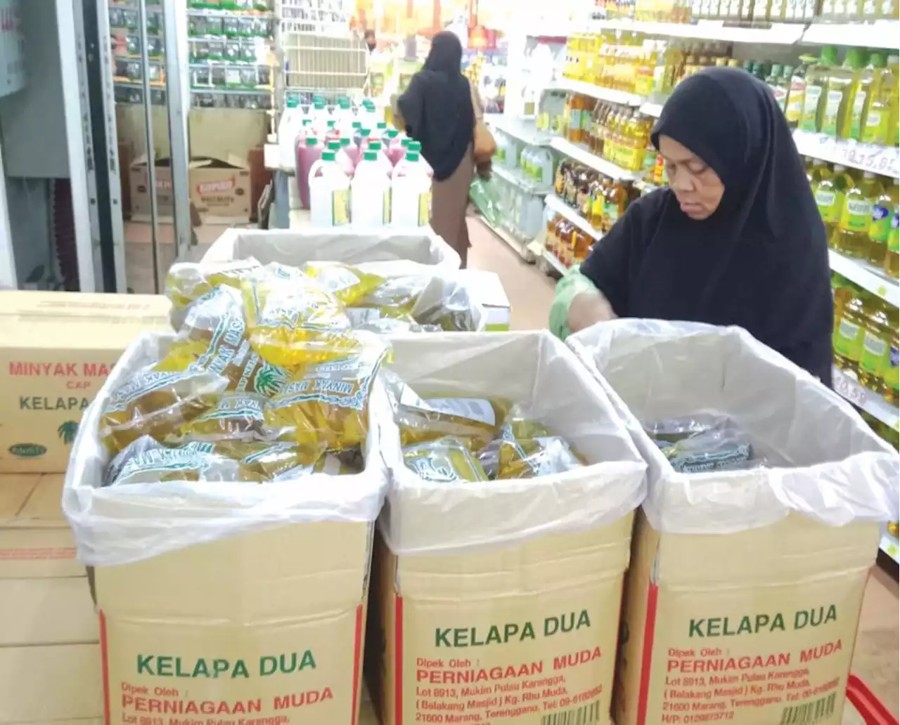 Pengguna resah minyak masak peket kurang