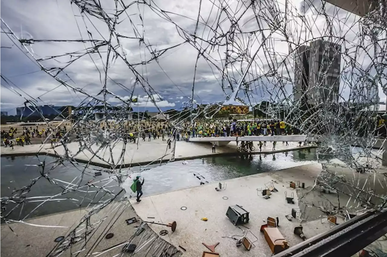 Quando o Exército espera punir os militares que flertaram com o golpe