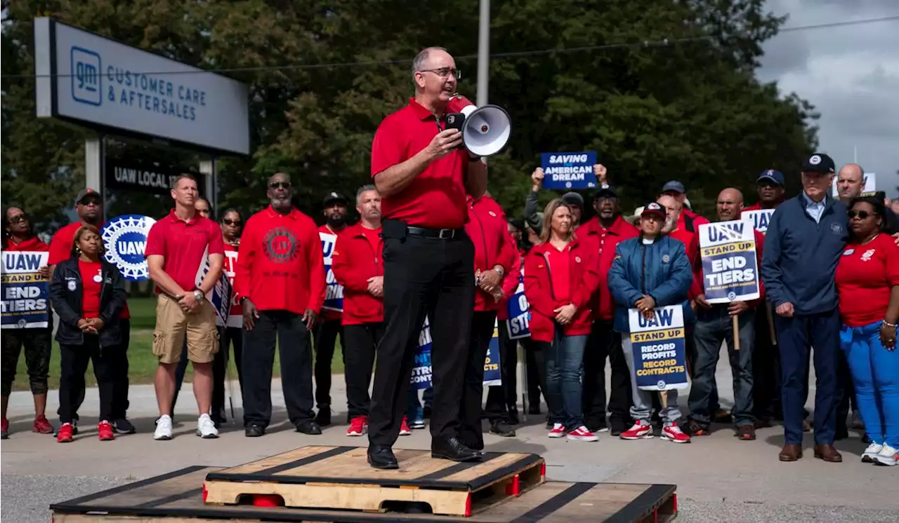 Shawn Fain’s ‘class warfare’ rhetoric harkens back to UAW’s socialist roots