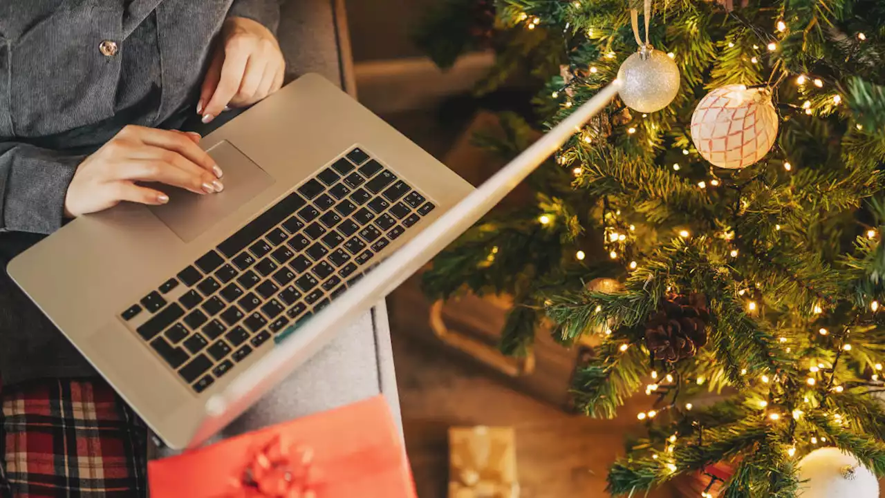 What the 2023 holidays could mean for consumers' experience spending