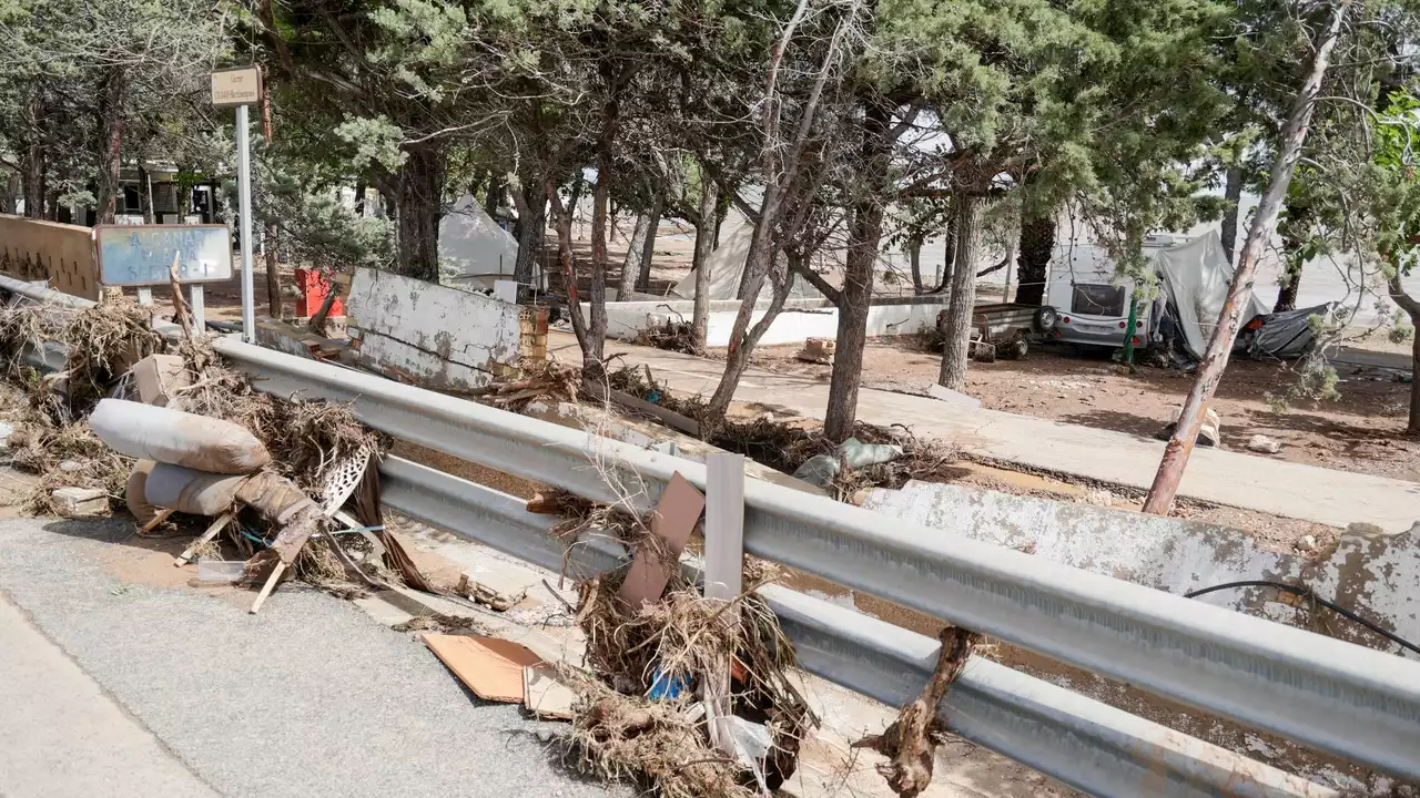 La DANA deja graves inundaciones, carreteras cortadas y suspensión de trenes en toda España