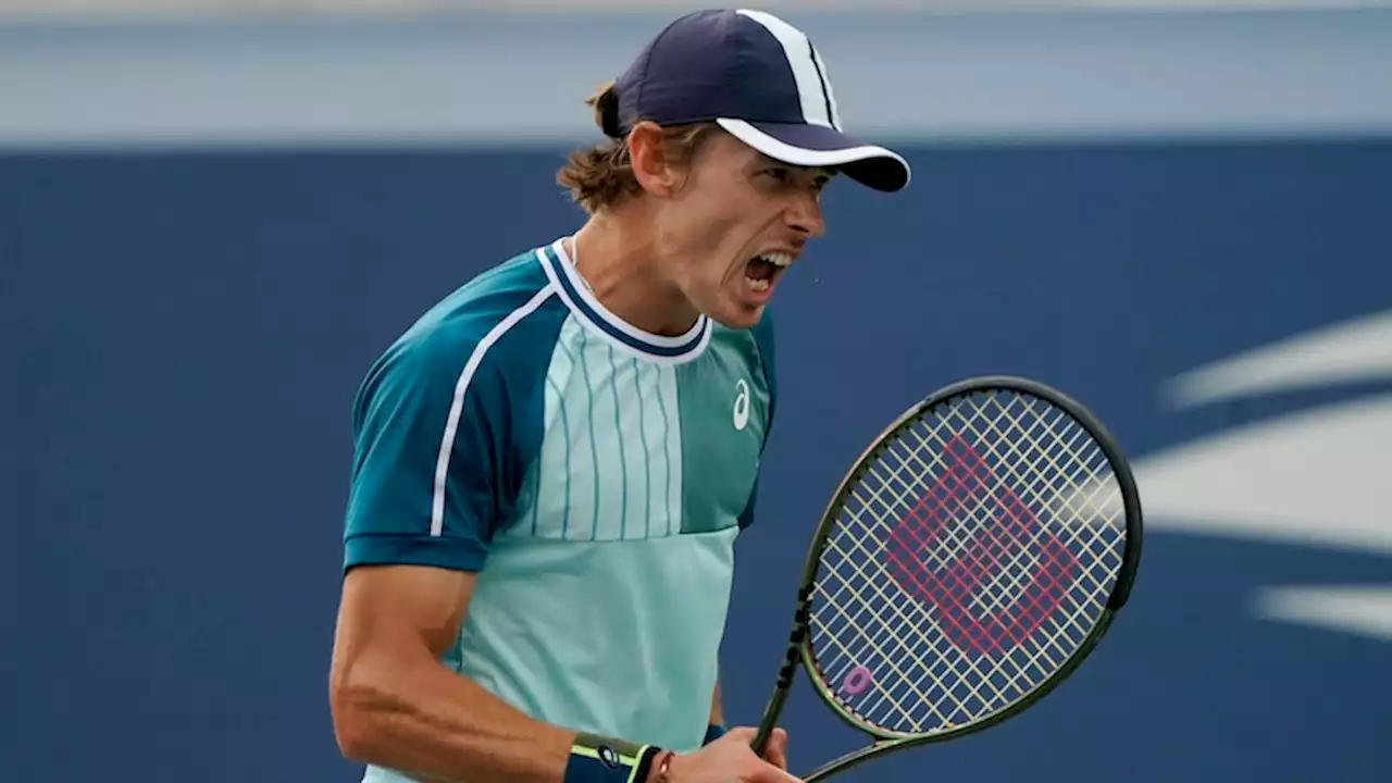 Alex de Minaur puts on another dominate display in New York to reach US Open fourth round