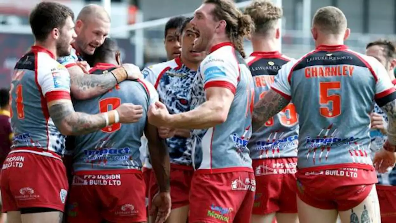 Leigh beat Huddersfield after game resumes