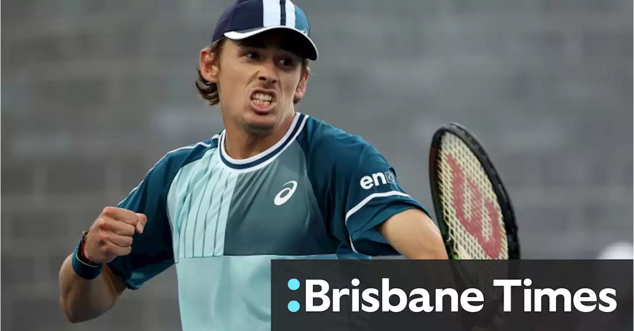 De Minaur destroys Jarry, into US Open fourth round