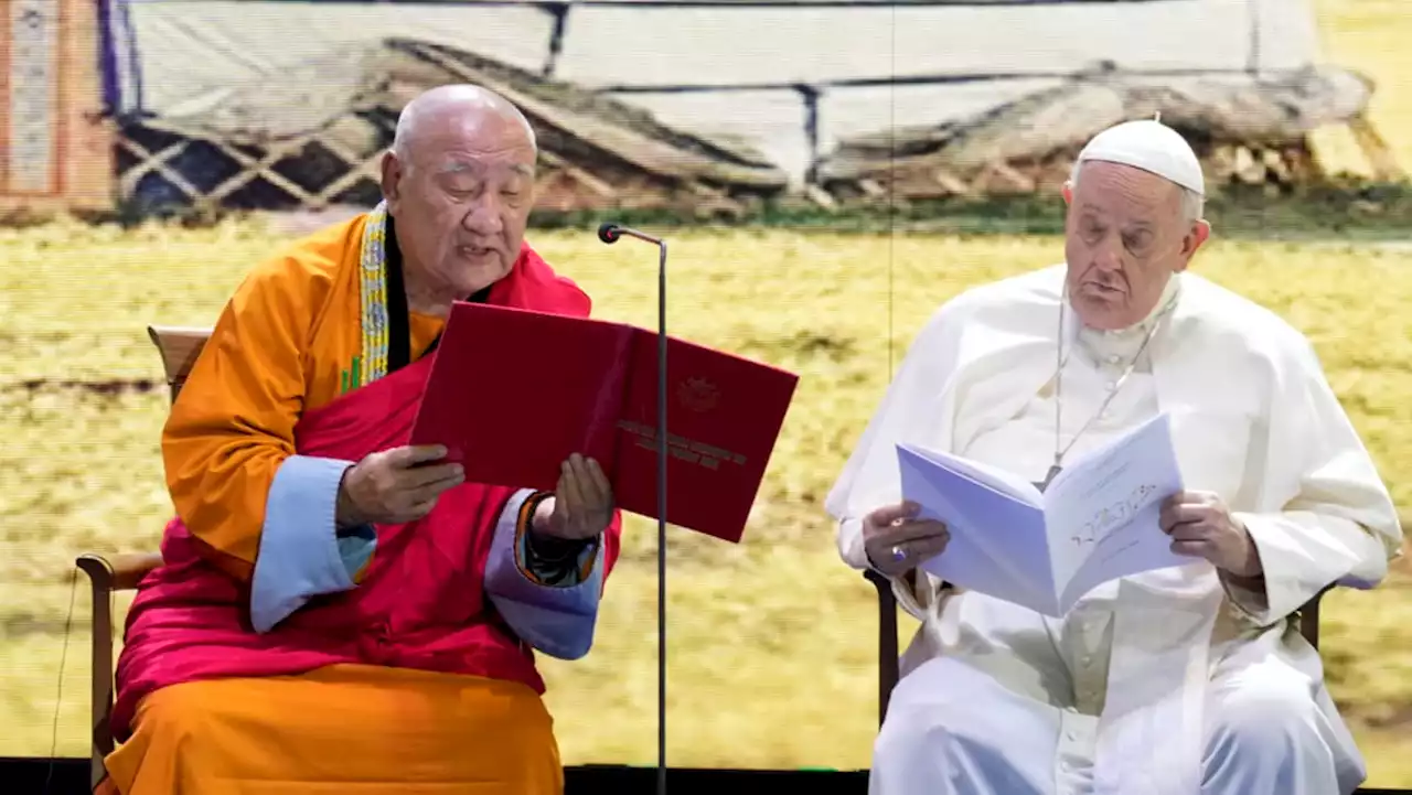 Pope Francis and Mongolia's Catholics under one roof at papal Mass