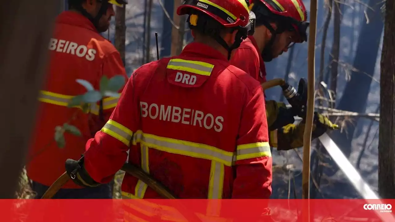 Fogo em Ponte de Lima mobiliza mais de 100 bombeiros e dois meios aéreos