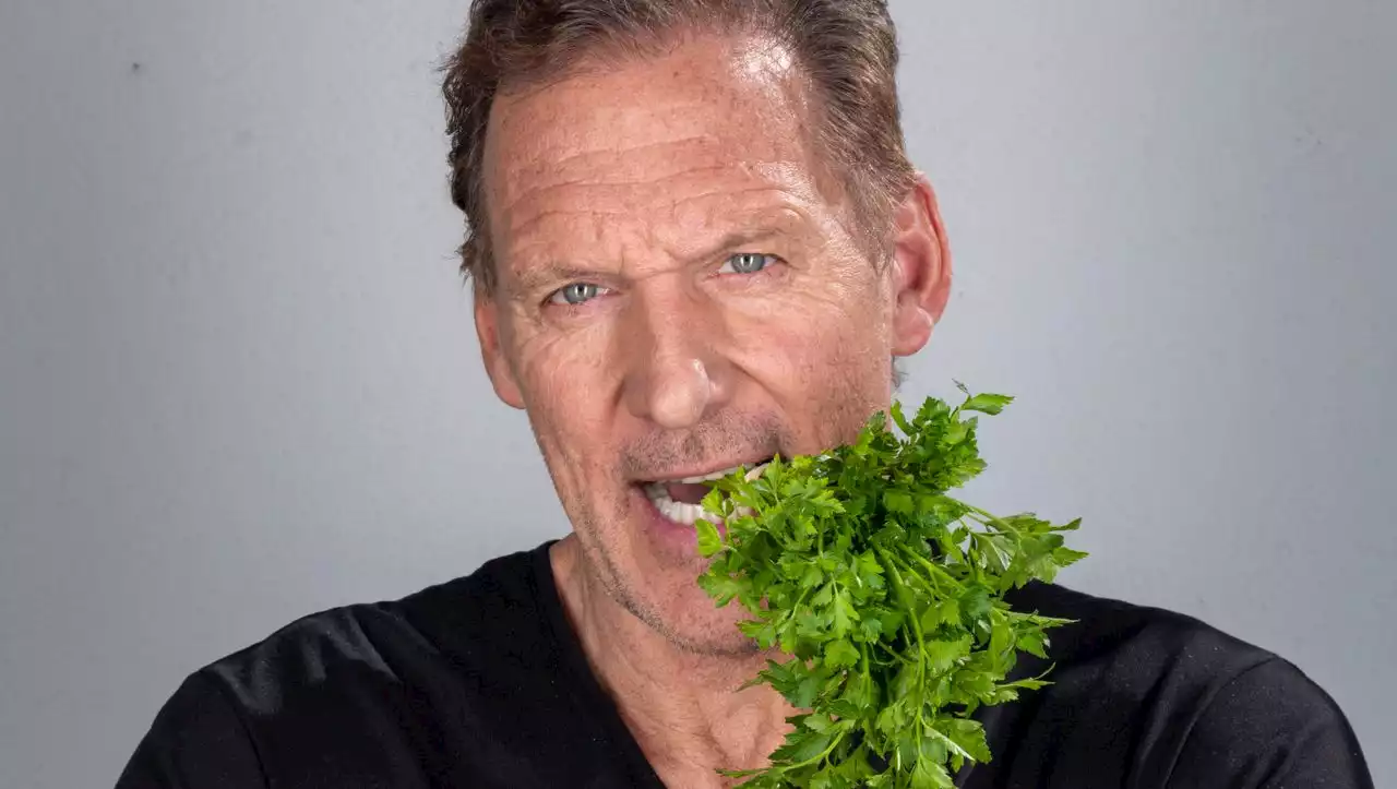 (S+) Ralf Moeller und sein Verständnis von veganem Essen: »Ja gut, wenn Arnold ein Kalbsschnitzel macht ... «