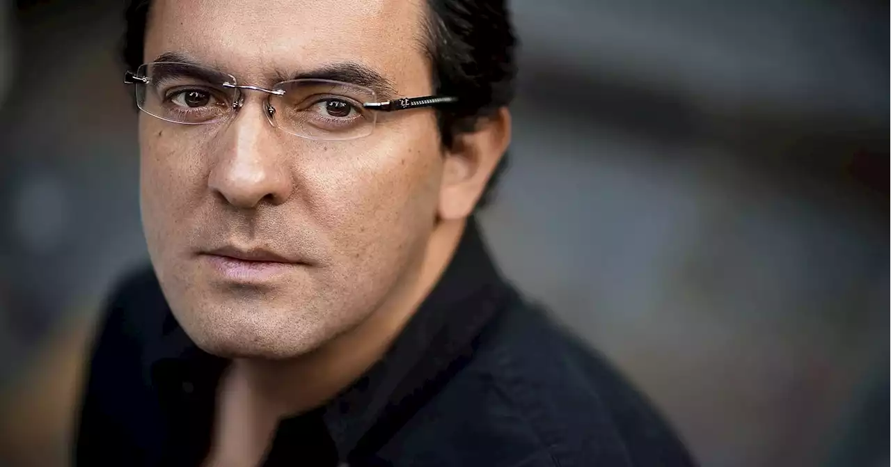 Juan Gabriel Vásquez: “Apoiei Petro pelos acordos de paz. Mas nunca me pareceu confiável, traz dentro de si um populista”