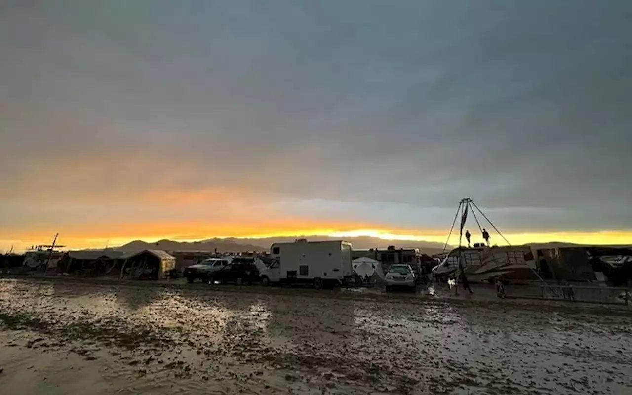 Burning Man revellers stranded in Nevada desert by rain and mud