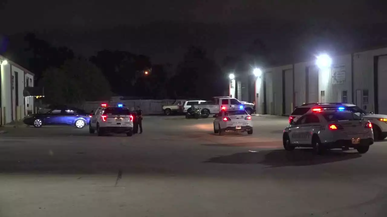 Shooting in parking lot of Harris County club leaves 1 injured