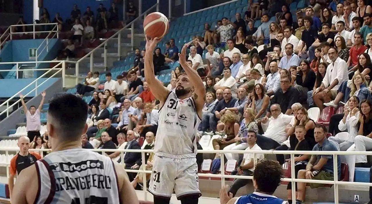 Real Sebastiani al top: Napoli ko 91-89 all'overtime nel 1° Memorial Riccardo Blasi. Foto