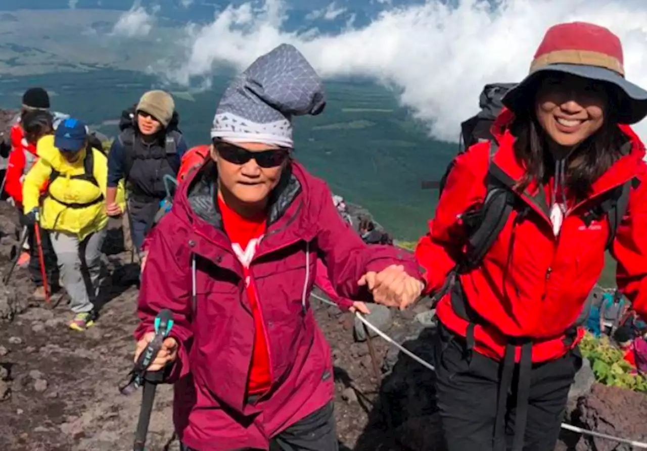 Singaporeans with special needs climb Mt Fuji