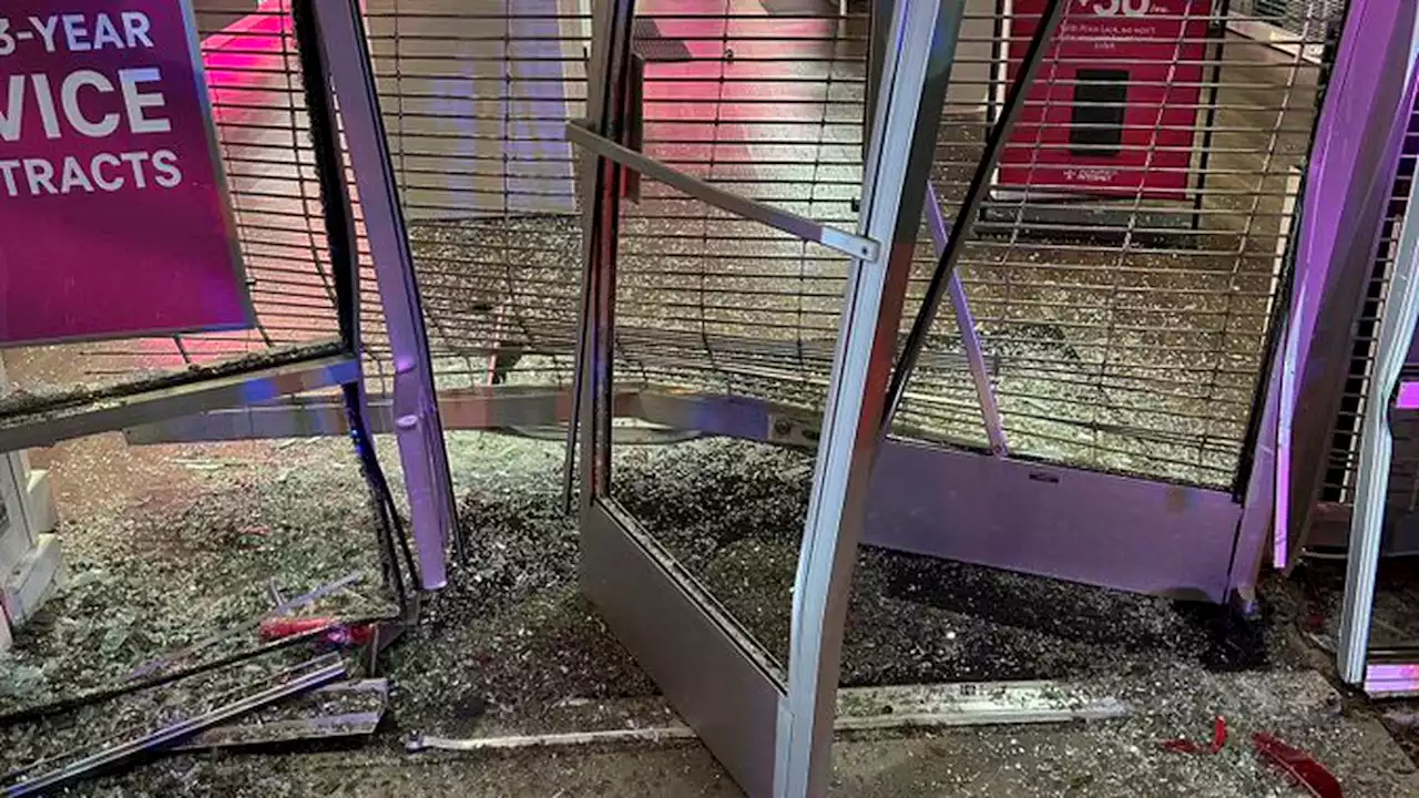 Lacey T-Mobile store smash-and-grab resembles similar robberies across region