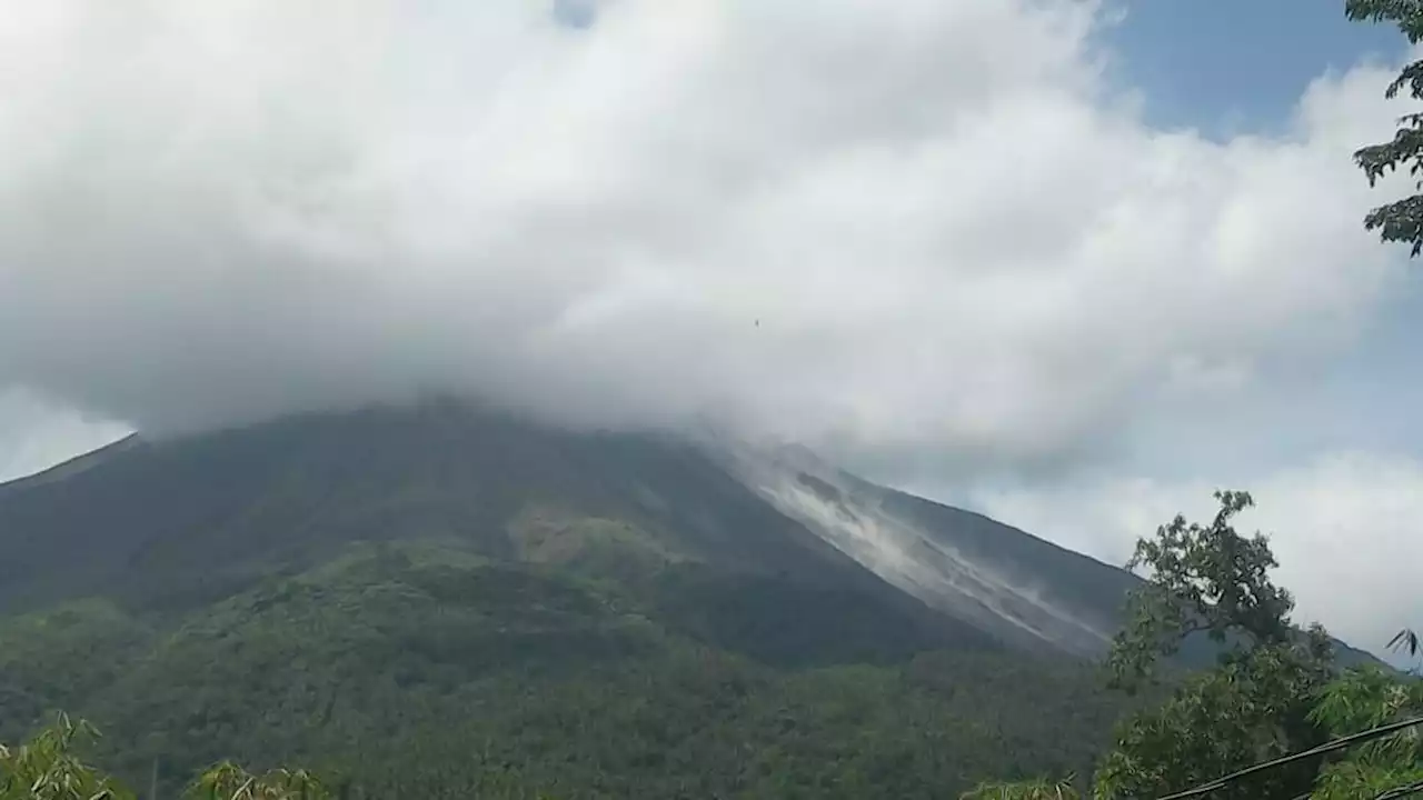 Puluhan Gempa Guguran Terekam di Gunung Karangetang, Warga Diminta Waspada