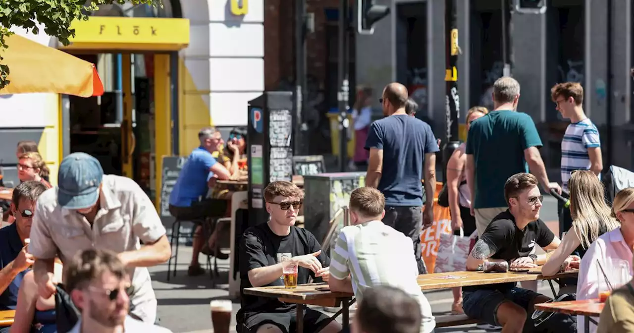 Heatwave forecast in the UK with temperatures in Manchester to soar to 26C