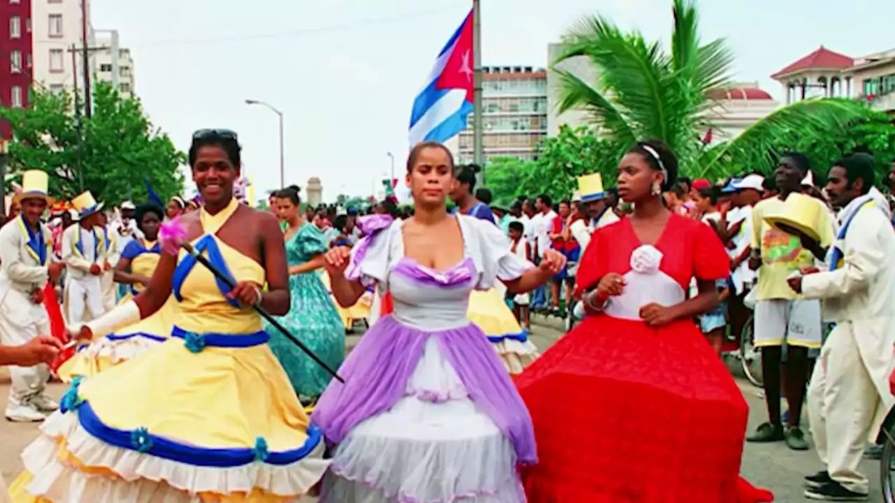 NYC museum celebrates salsa with pop-up show