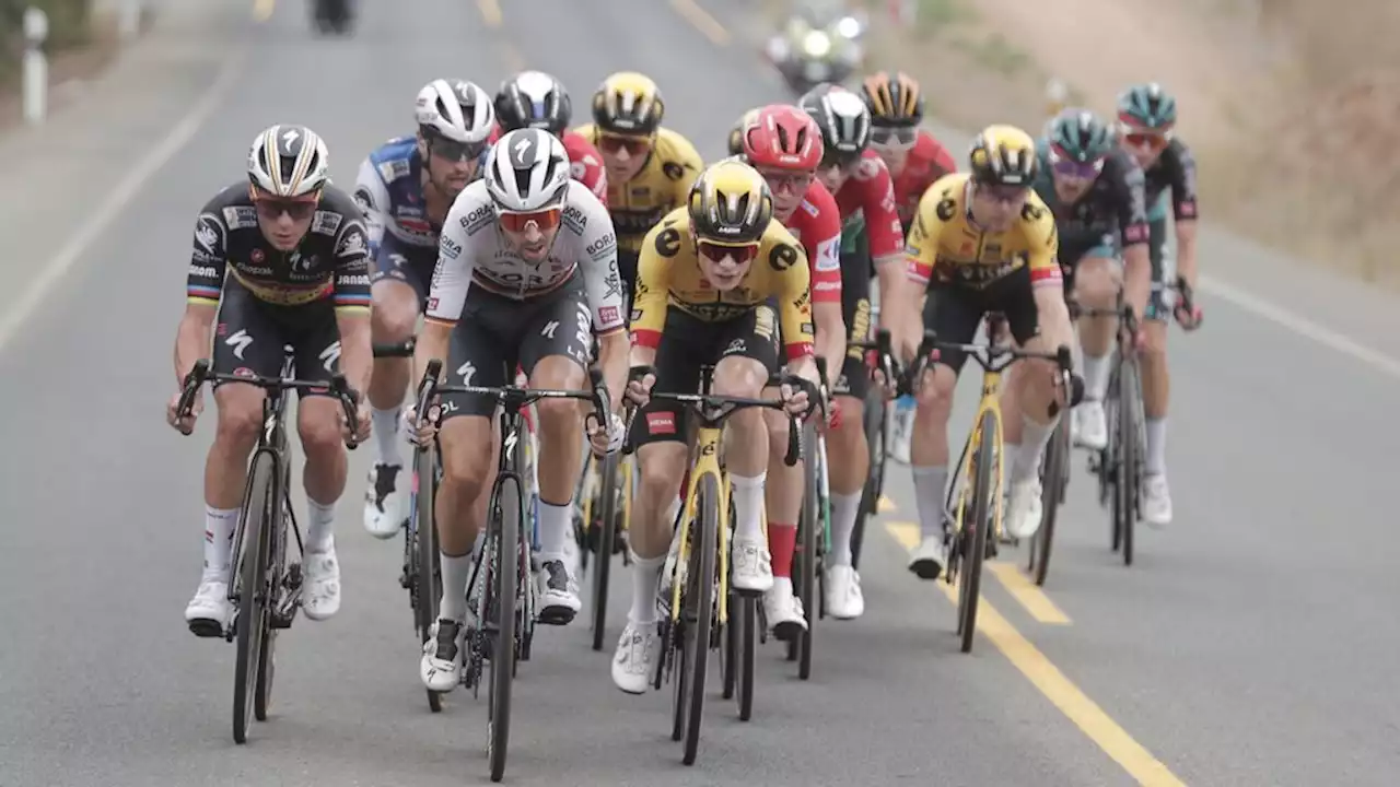 Waaiers smelten weer samen in Vuelta-etappe 9 • Kopgroep van acht houdt nog stand