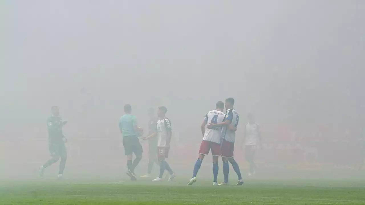 Als sich der Rauch verzieht, startet der HSV durch