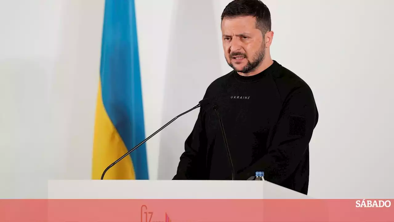 Zelensky discute com Macron corredor alternativo para cereais no Mar Negro