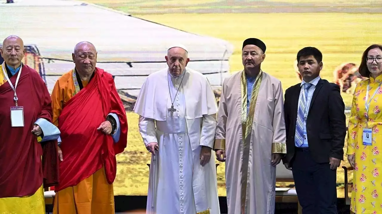 En Mongolie, le pape François prône la fraternité entre les religions