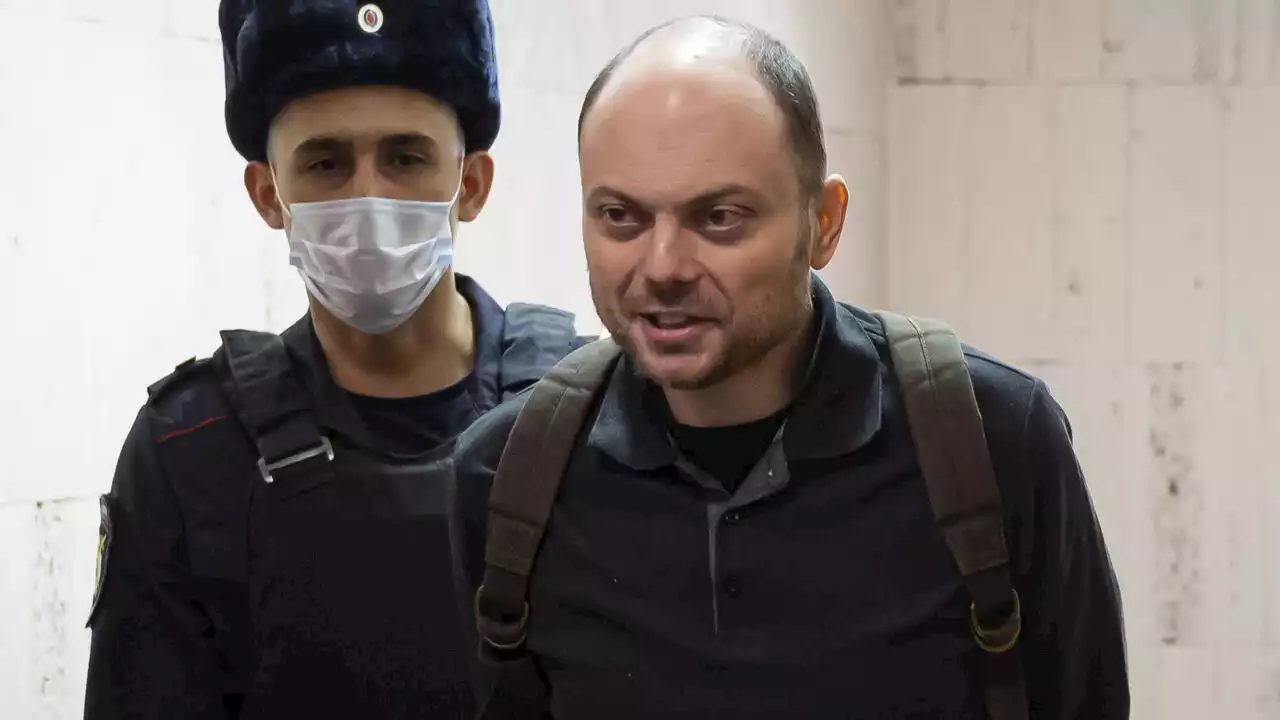 - Vladimir Kara-Mourza, premier opposant condamné en Russie pour haute trahison