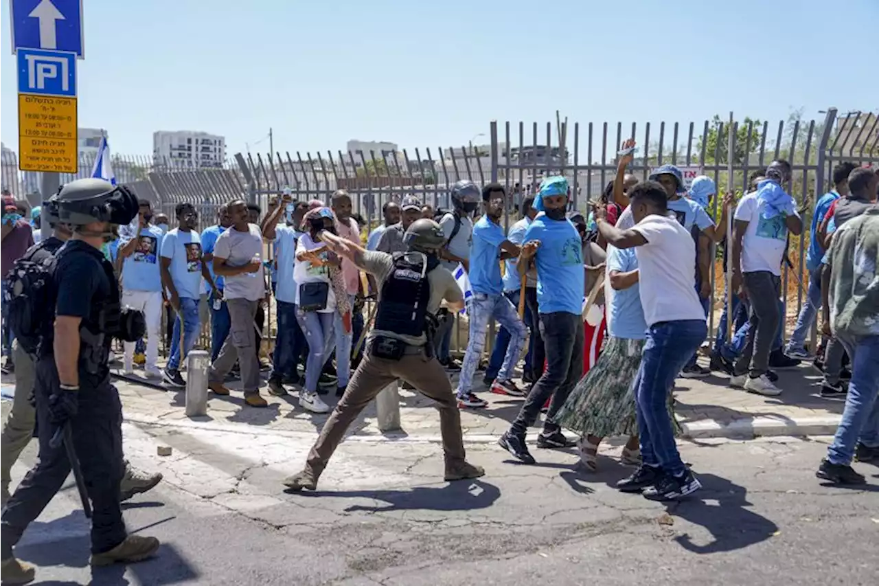 Israele: fuoco vivo su manifestanti eritrei, aperta indagine interna polizia