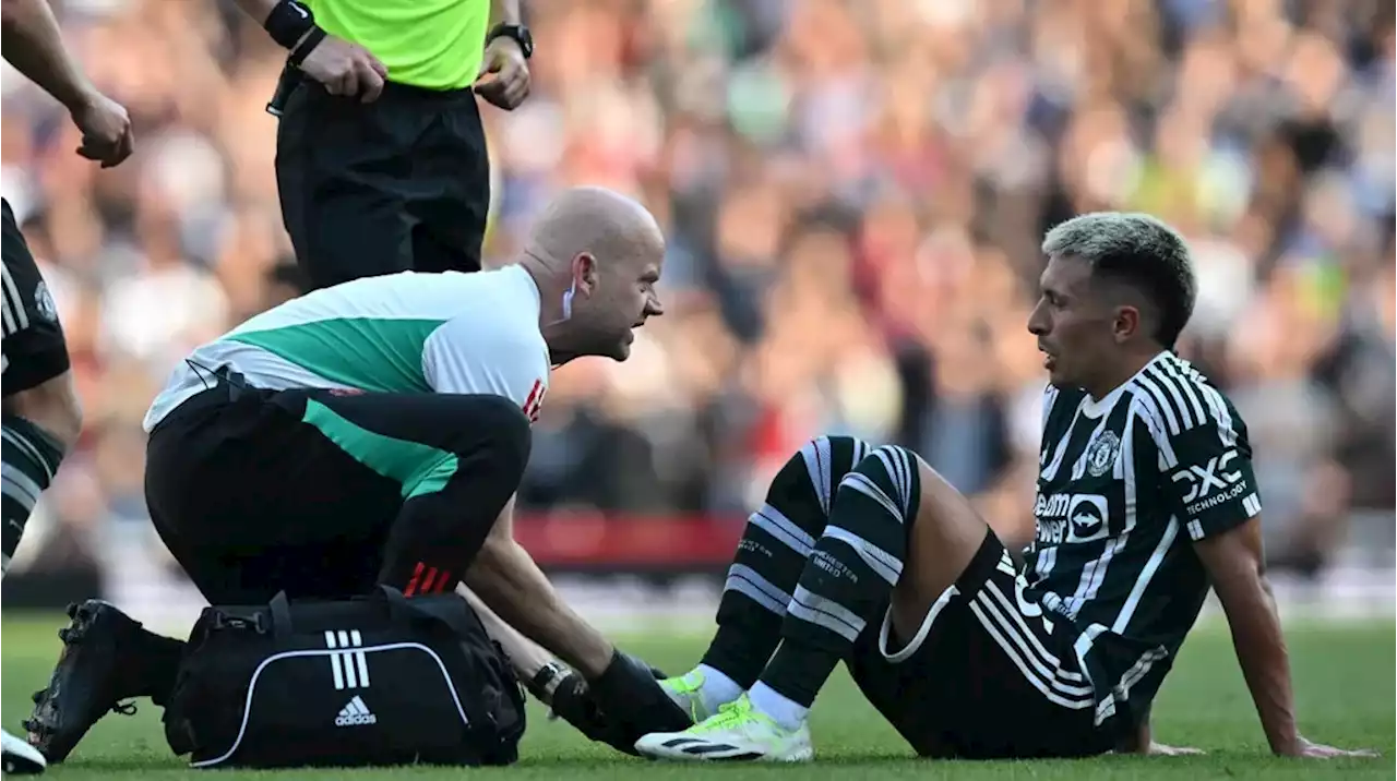 Preocupación en la Selección argentina: Lisandro Martínez salió lesionado del partido del Manchester United