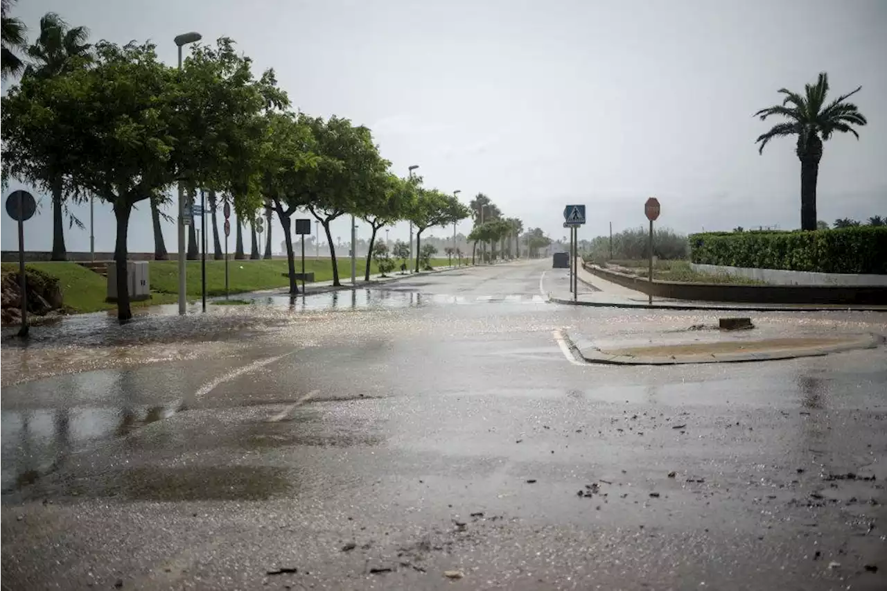 La previsión de lluvias torrenciales mantiene en alerta a buena parte de España