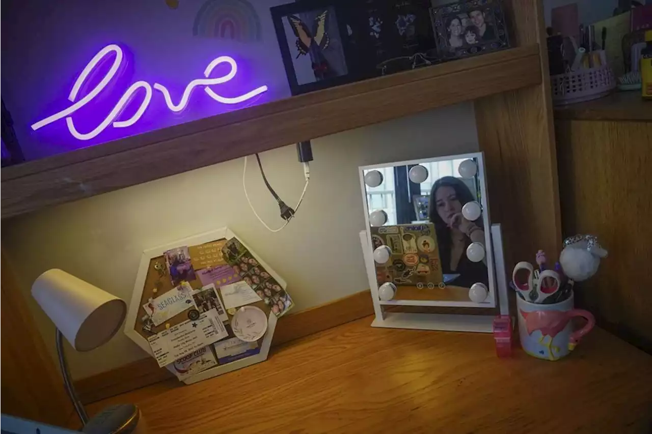 Students transform their drab dorm rooms into comfy living spaces