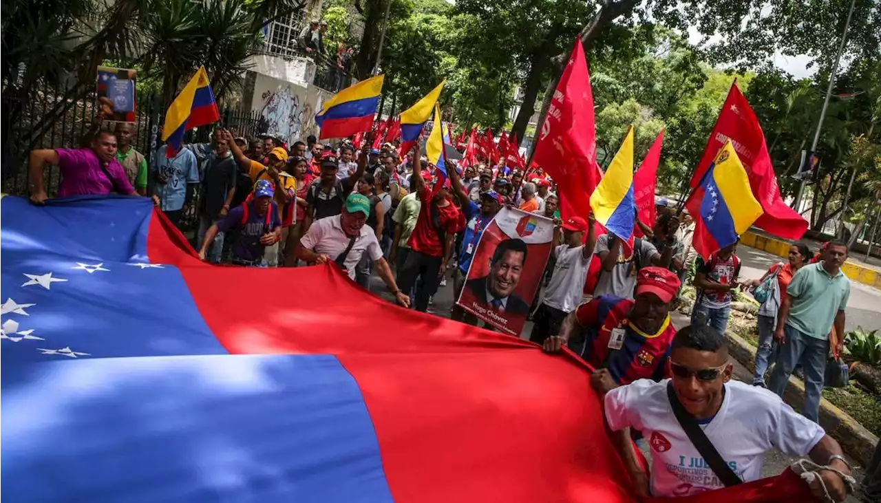 Chavistas se movilizan en regiones del país para respaldar a Maduro y rechazar el bloqueo