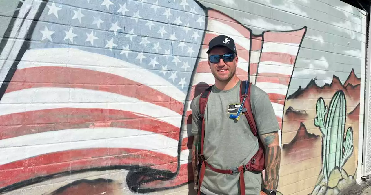 Mesa officer makes 425-mile trek in honor of fallen soldiers