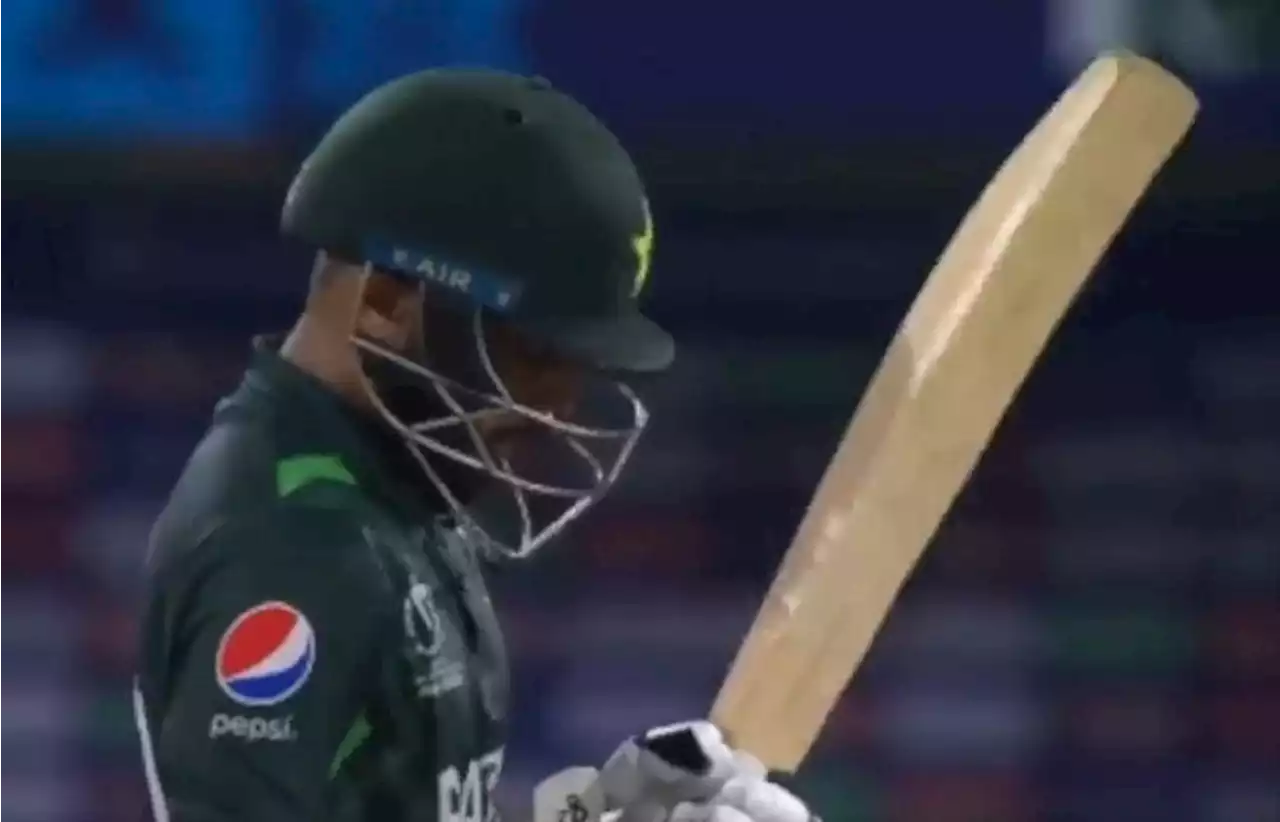 Saud Plays With Unsponsored Bat in Warm-up Match Against New Zealand