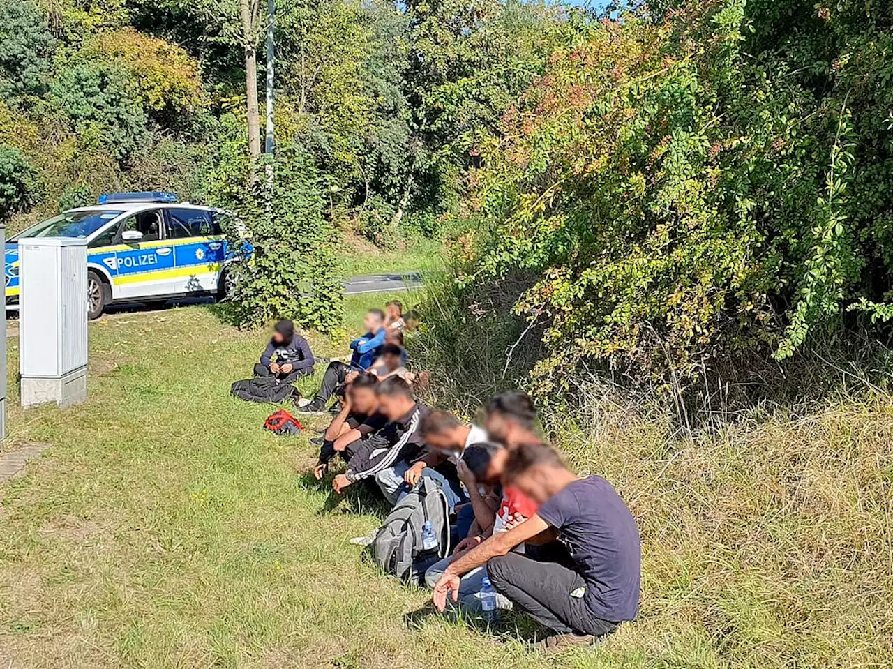 - 25 Geschleuste in Dresden-Klotzsche aufgegriffen