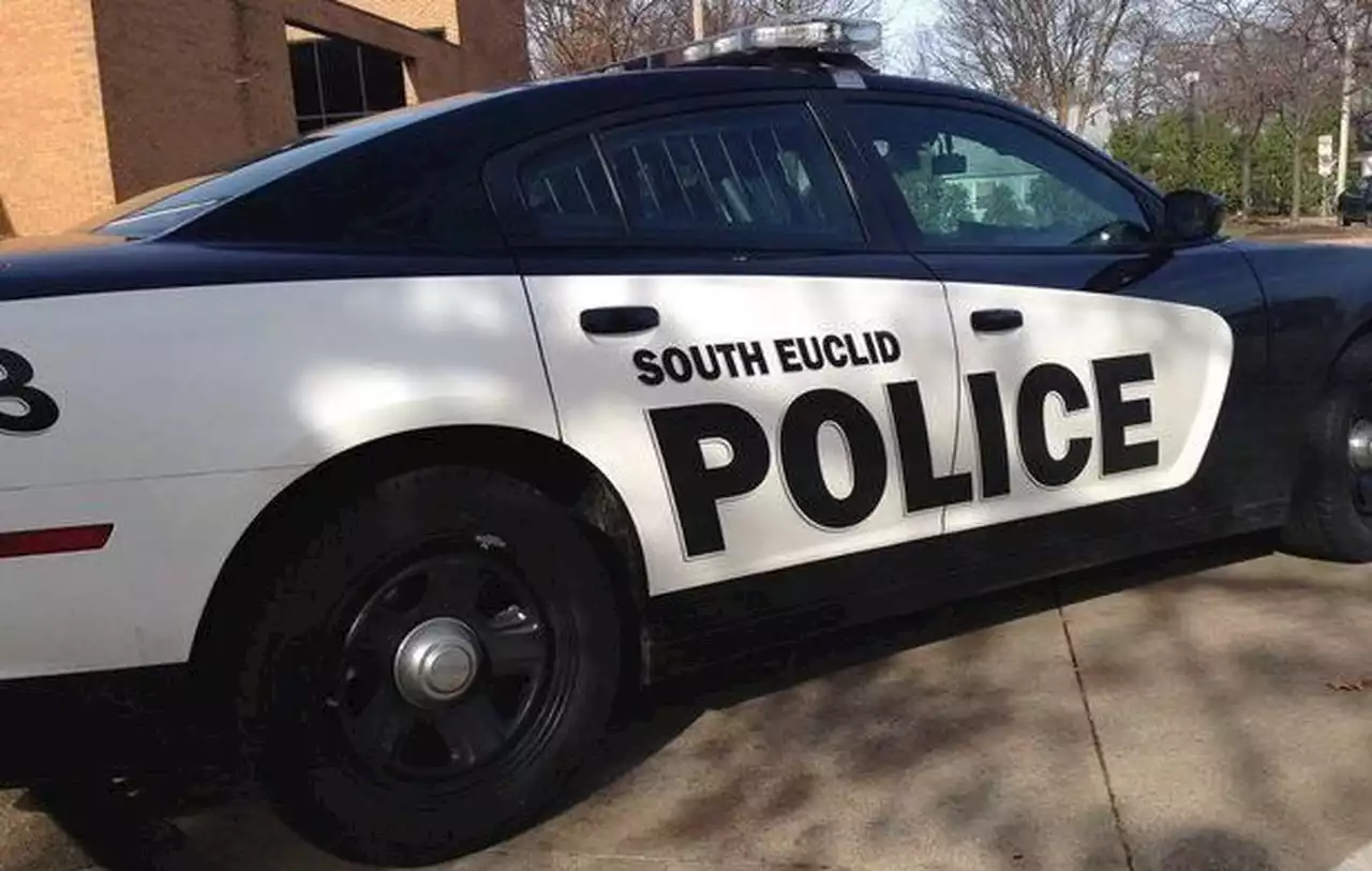 Police locate gun on boy suspected of breaking into vehicles: South Euclid Police Blotter