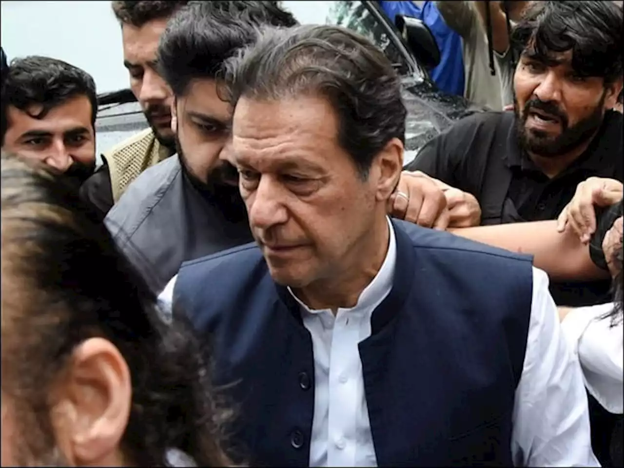 سائفر کیس؛ ایف آئی اے نے چالان جمع کروادیا، عمران خان اور شاہ محمود قصوروار قرار