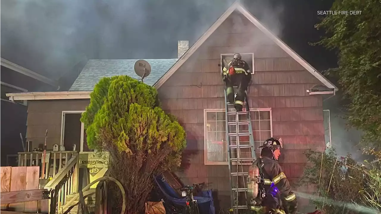 2 people injured in house fire near Seattle's Green Lake neighborhood