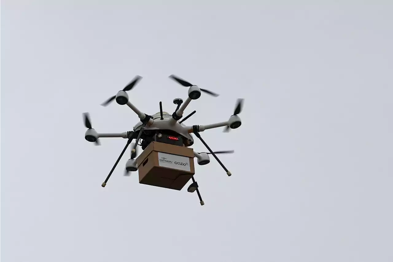 Démantèlement d''Air Colis', un réseau qui livrait en prison via des drones