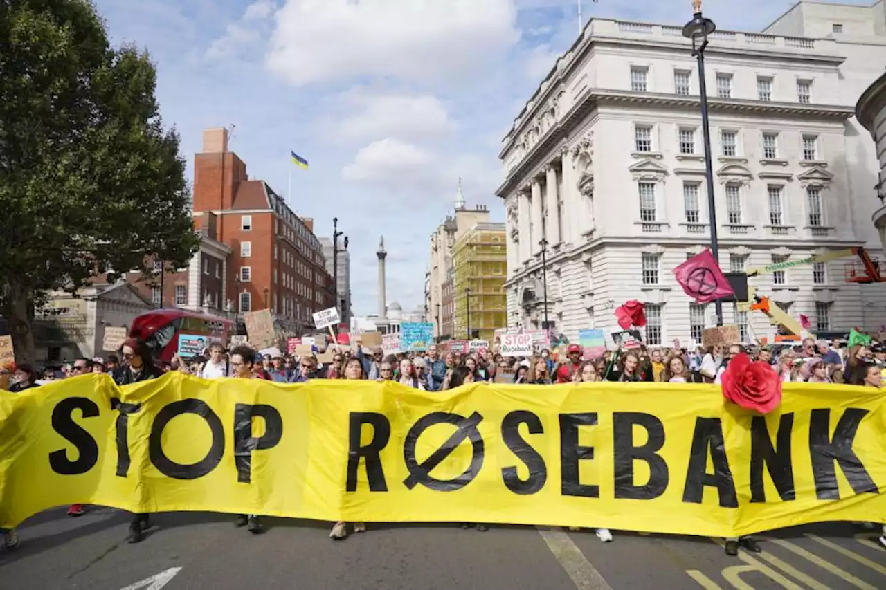 Hundreds protest in London against Rosebank oilfield approval