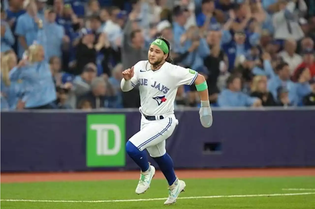 Blue Jays on verge of clinching playoff berth after 11-4 victory over Rays