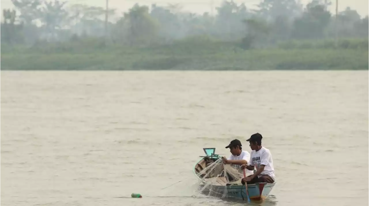 Jaga Kelestarian Alam, KNP Ajak Warga Muara Enim Tangkap Ikan Secara Ramah Lingkungan