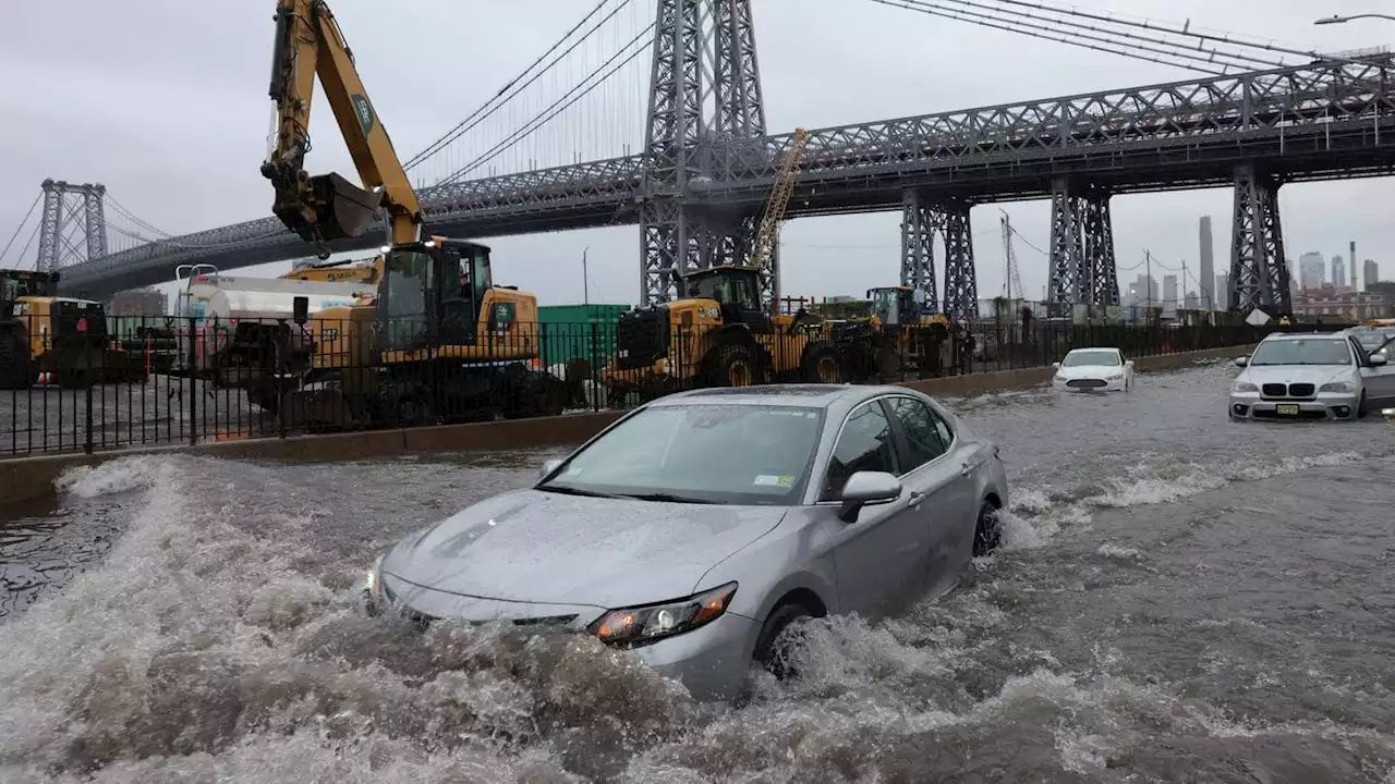 New York City steht unter Wasser