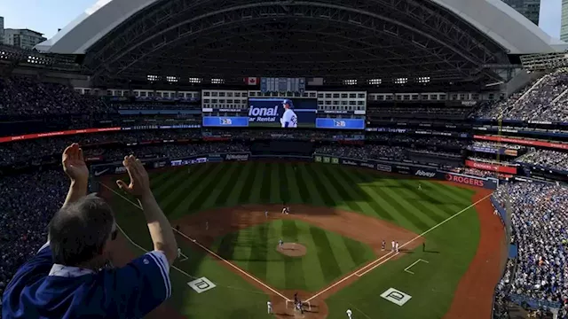 Indigenous police officer hopes to inspire with trilingual 'O Canada' at  Jays game - The Globe and Mail