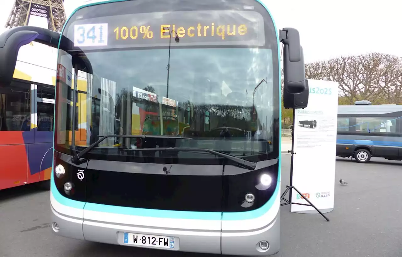 Un bus de la RATP prend feu sur le périphérique et bloque la circulation