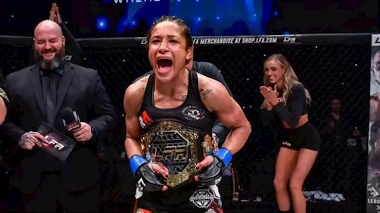 Portuguesa Jacqueline Cavalcanti «feliz» pela vitória na estreia no UFC (Luta)