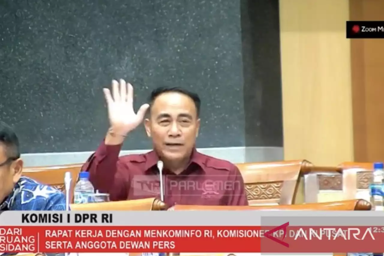 Anggota DPR dukung Kemenkominfo selesaikan proyek BTS