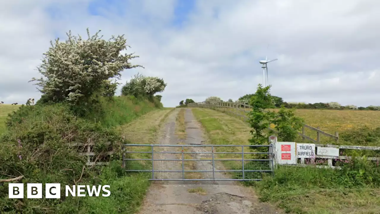 Pilot killed in Cornwall plane crash