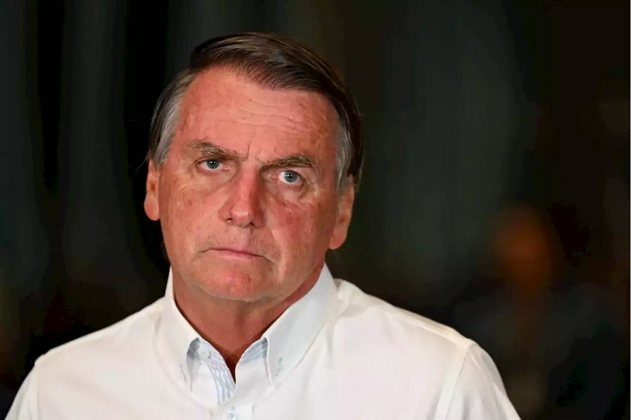 Bolsonaro passará por três cirurgias na próxima semana