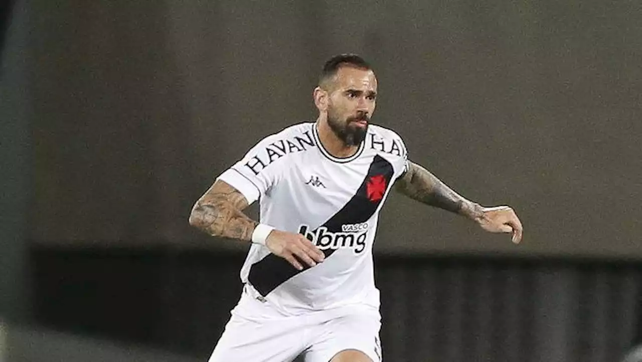 Ex-capitão do Vasco, Leandro Castán diz que queria ter jogado pelo Flamengo